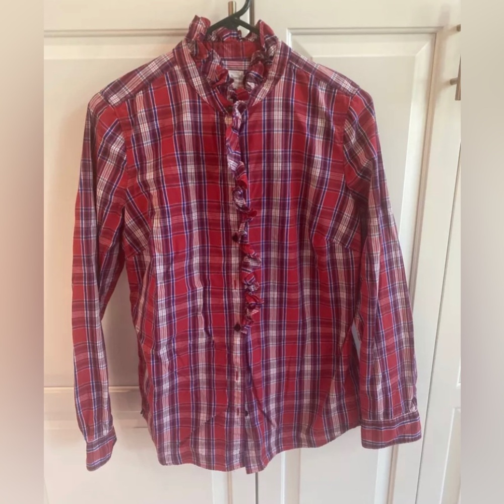Gap women’s boyfriend Red Plaid Ruffle Button Top Looks New!  medium